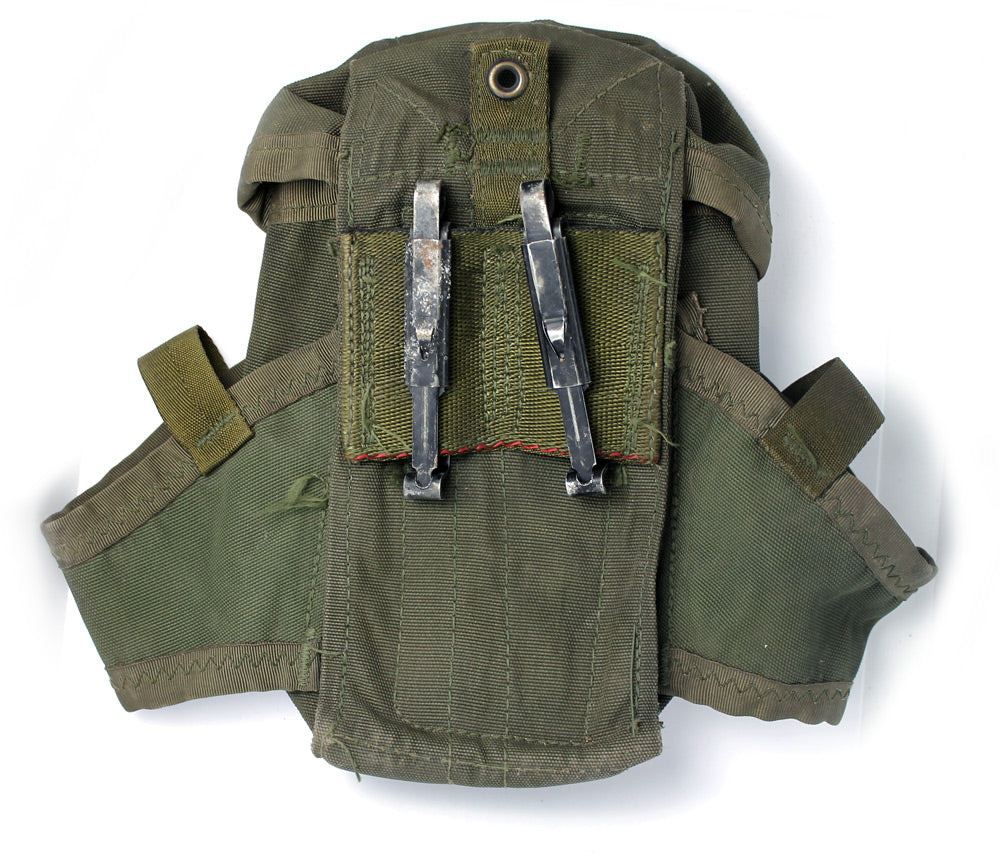 USED GREEN USA NYLON M16 POUCH - BACK
