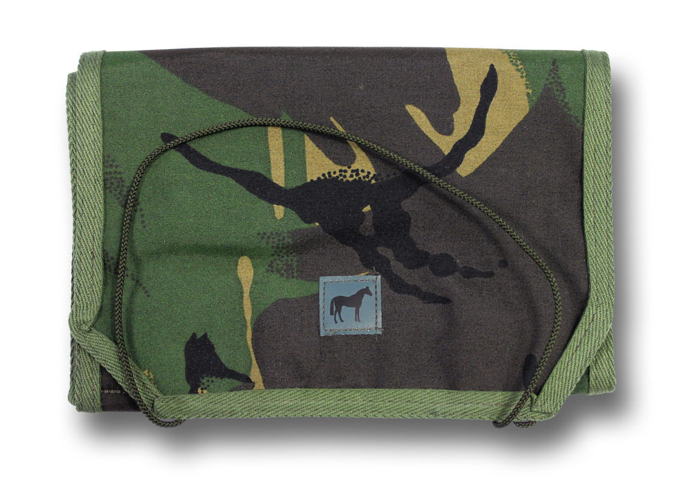 DPM HANGING WASH PACK