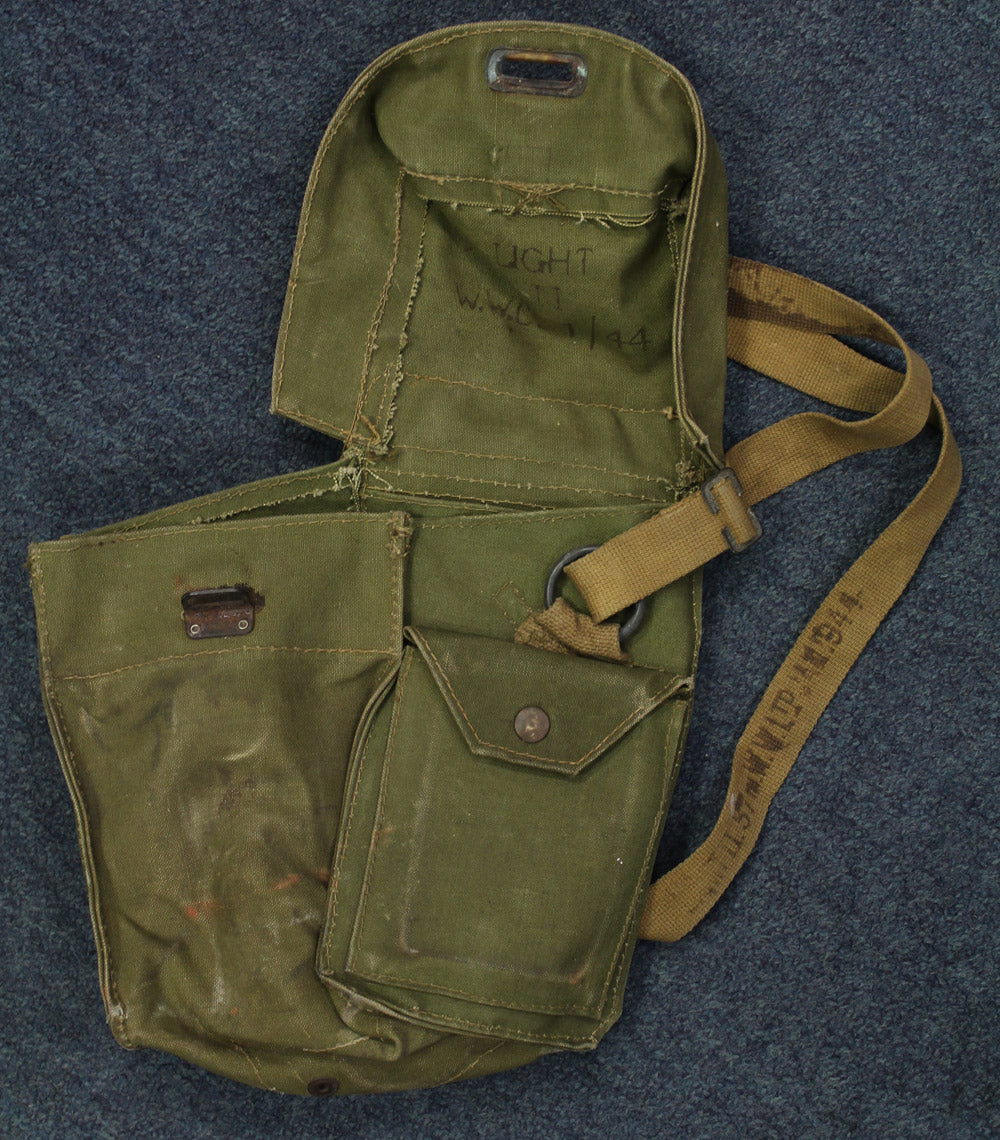1940s GREEN GAS MASK CASE