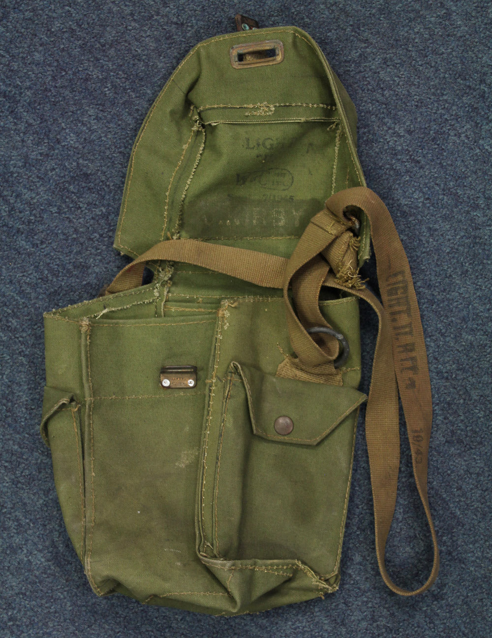 1940s GREEN GAS MASK CASE