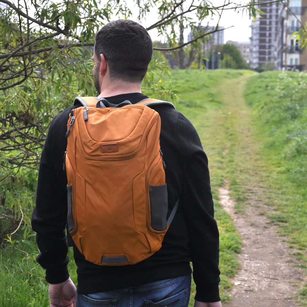 HIGHLANDER BAHN 22L DAY SACK - ORANGE