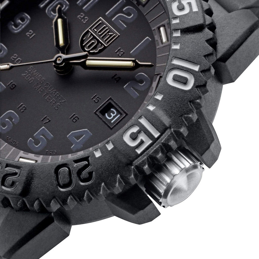 LUMINOX 3051.GO.NSF NAVY SEALS WATCH - DETAIL