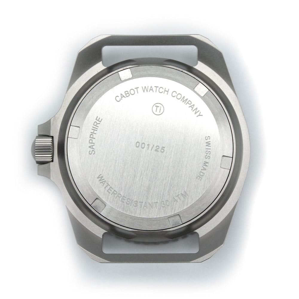 CWC TITANIUM QUARTZ DIVERS WATCH TI300 QS120 - CASE BACK