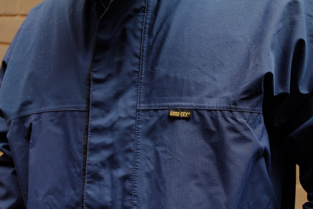 GORE-TEX TORNADO JACKET - CLOSE-UP OF LABEL