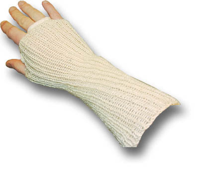 WHITE WRISTLETT MITTS