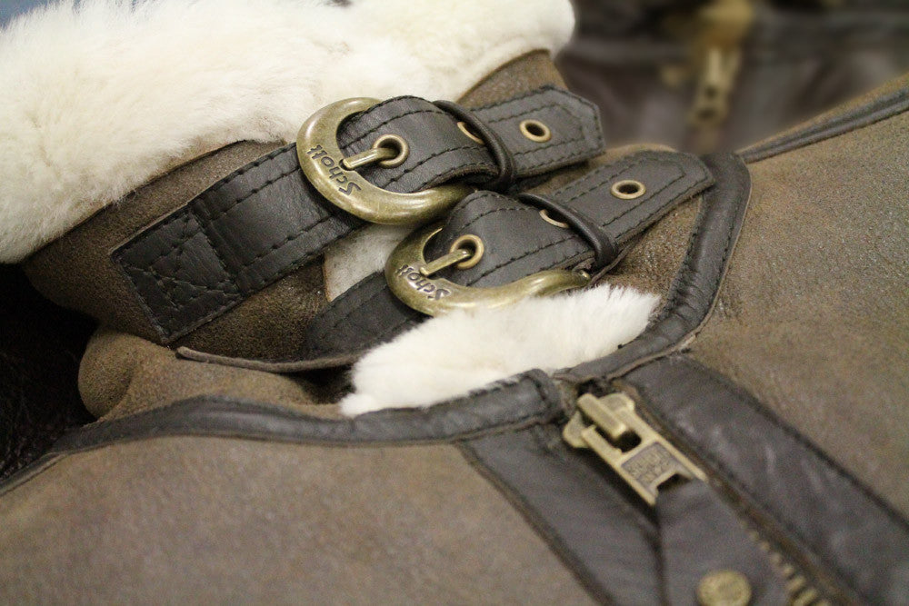 SCHOTT B3 SHEEPSKIN JACKET - BROWN, CLOSE UP OF BUCKLES