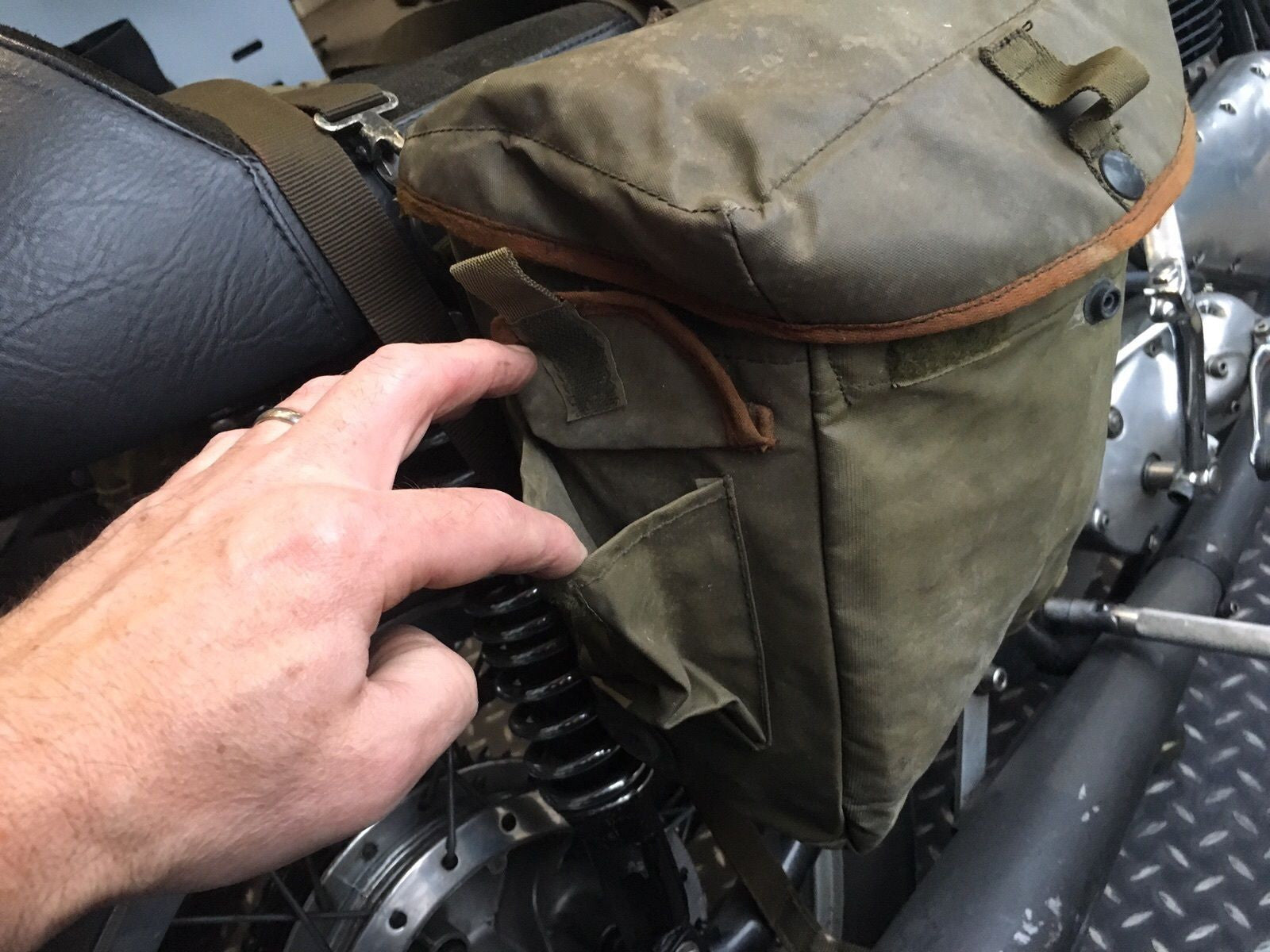 NYLON MOTORCYCLE PANNIERS GRN - Silvermans
 - 6