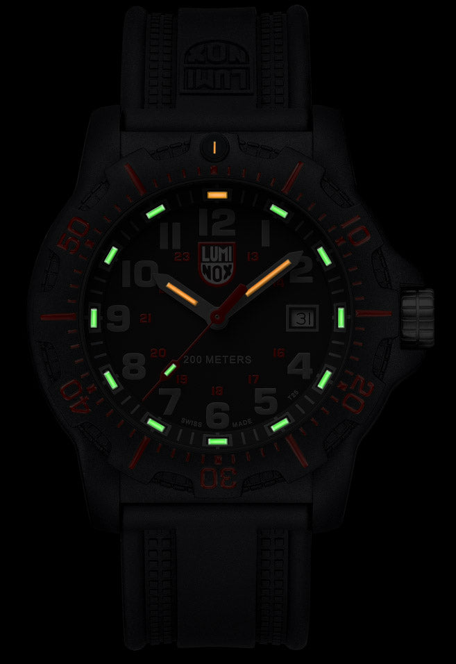 LUMINOX 8895 BLACK OPS WATCH - GLOW