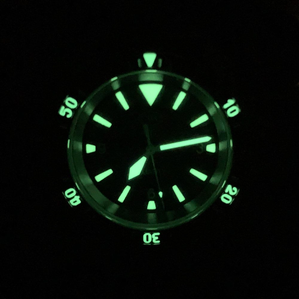 1983 QUARTZ ROYAL NAVY DIVERS WATCH - GLOW