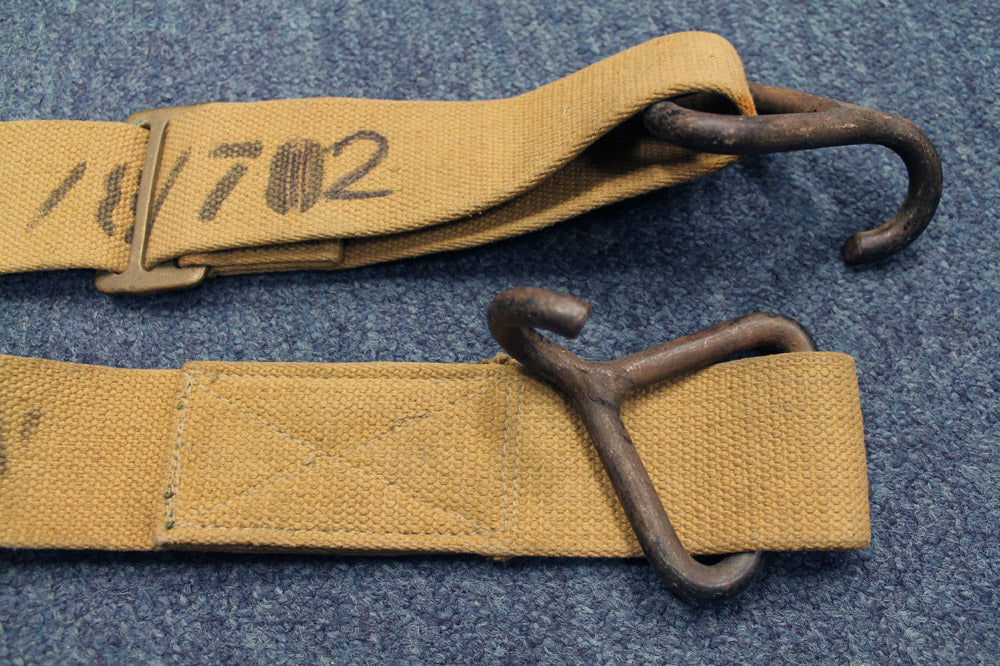 DATED 1945 KHAKI LIFTING STRAP - HOOKS