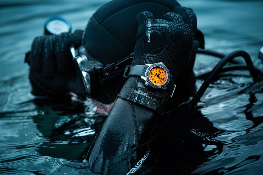 TRASER P67 SUPERSUB WATCH - ORANGE - DIVER WEARING