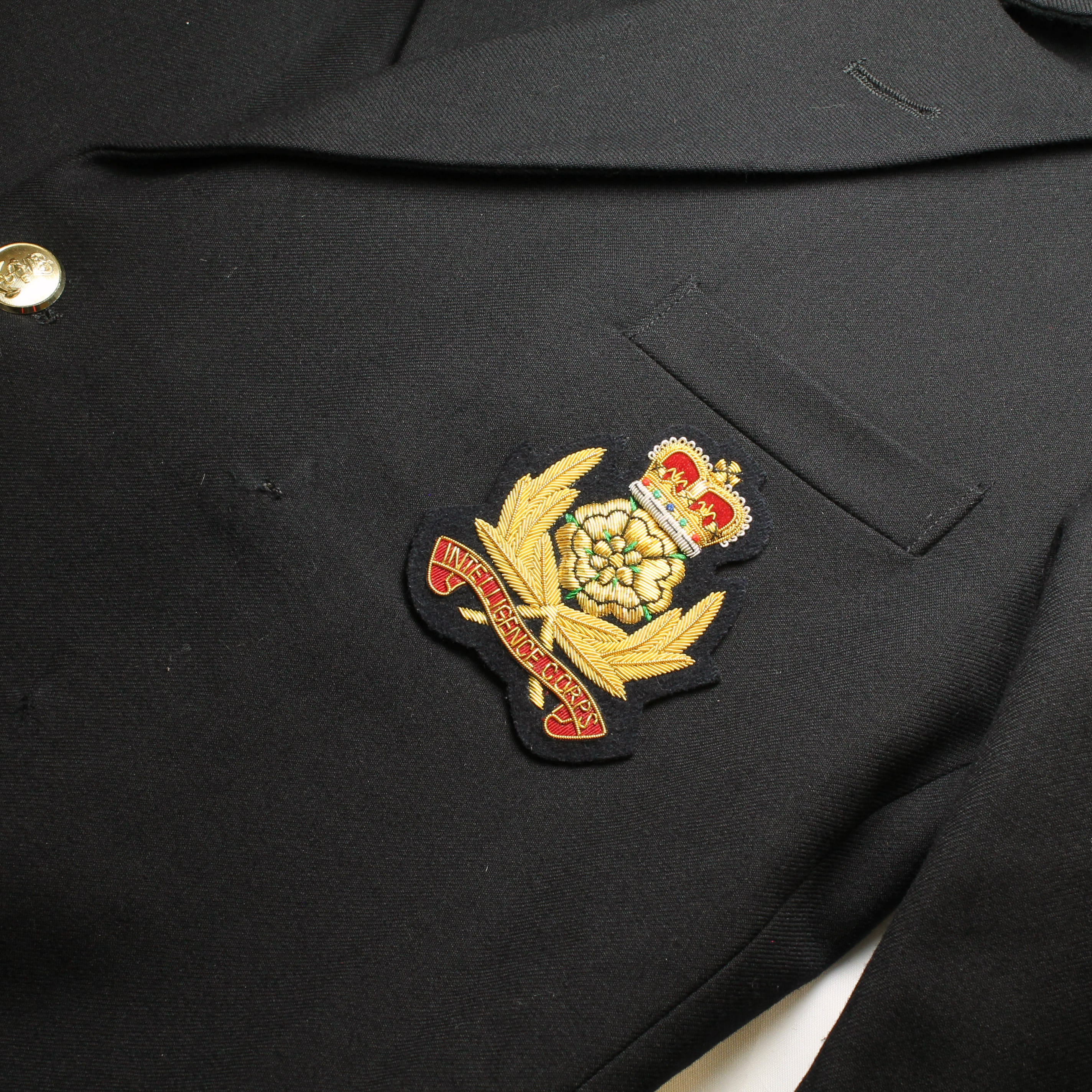 INTELLIGENCE CORPS WIRE BLAZER BADGE - SHAPED