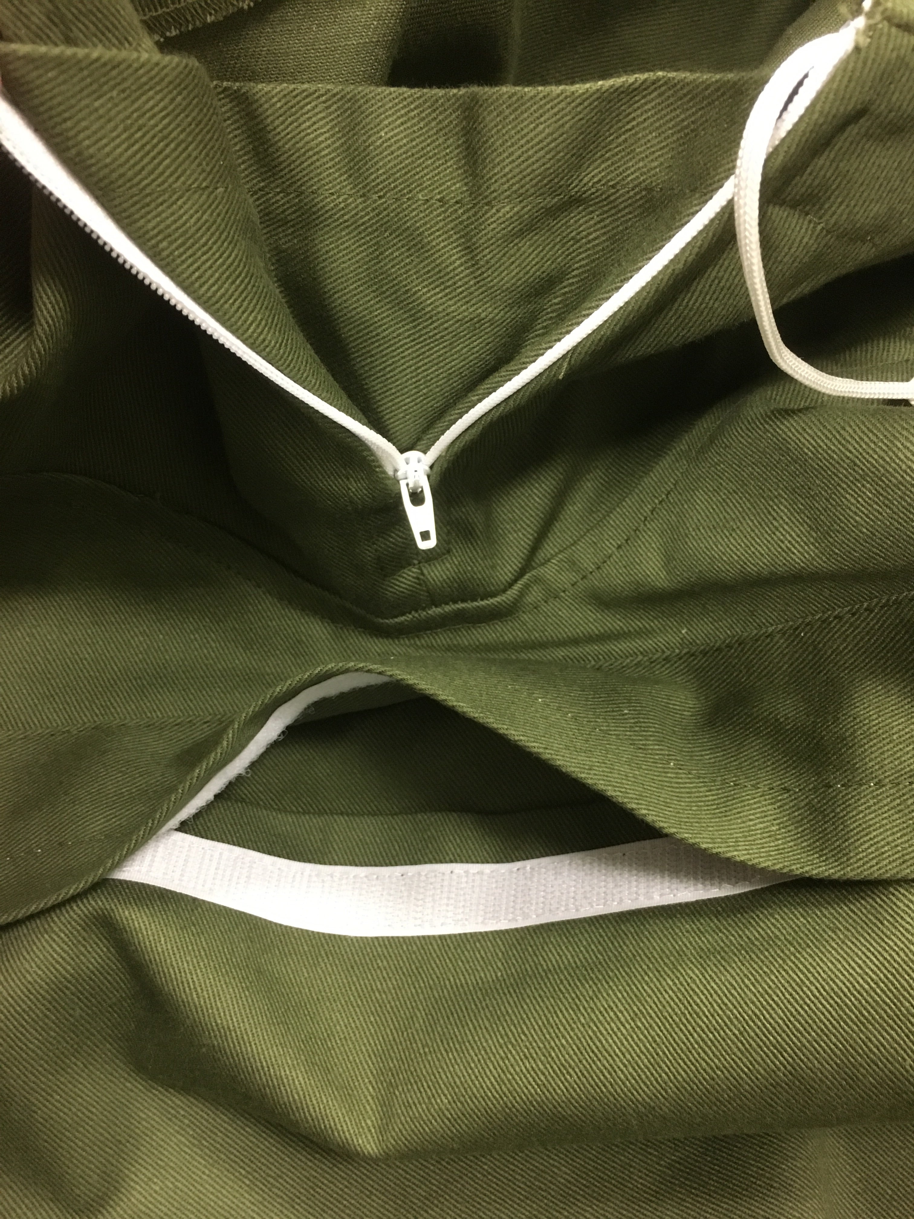 R AND I TRAINING SMOCK GREEN - ZIP / POCKET