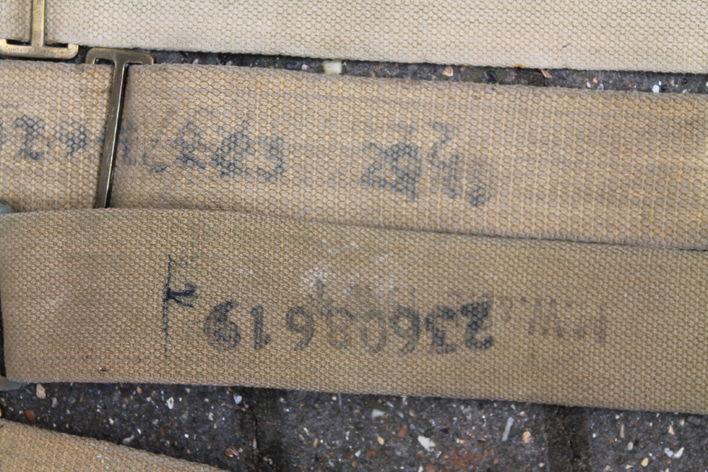 1937 PATTERN LEFT AND RIGHT STRAPS - UNDATED
