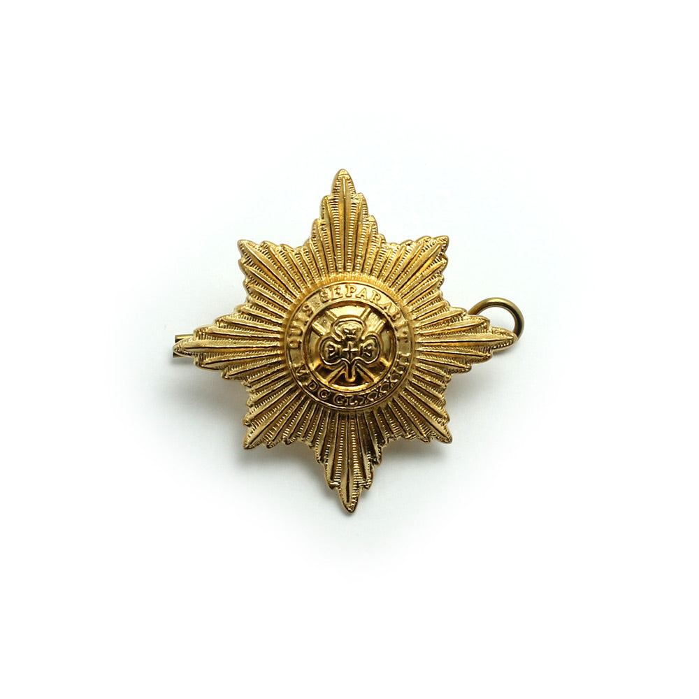 IRISH GUARDS CAP BADGE