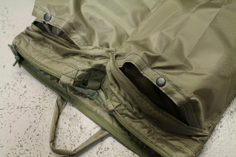 ROTHCO FLYERS HELMET BAG - POCKET DETAIL