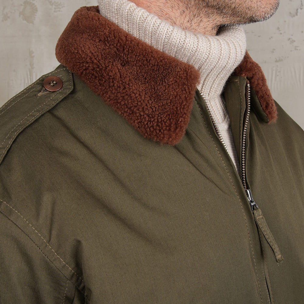 PIKE BROTHERS 1943 B10 FLIGHT JACKET - COLLAR DETAIL