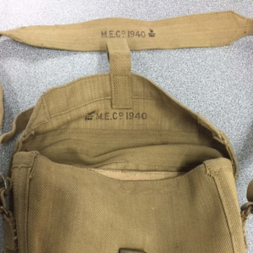 1937 PATTERN SIGNALS SATCHEL