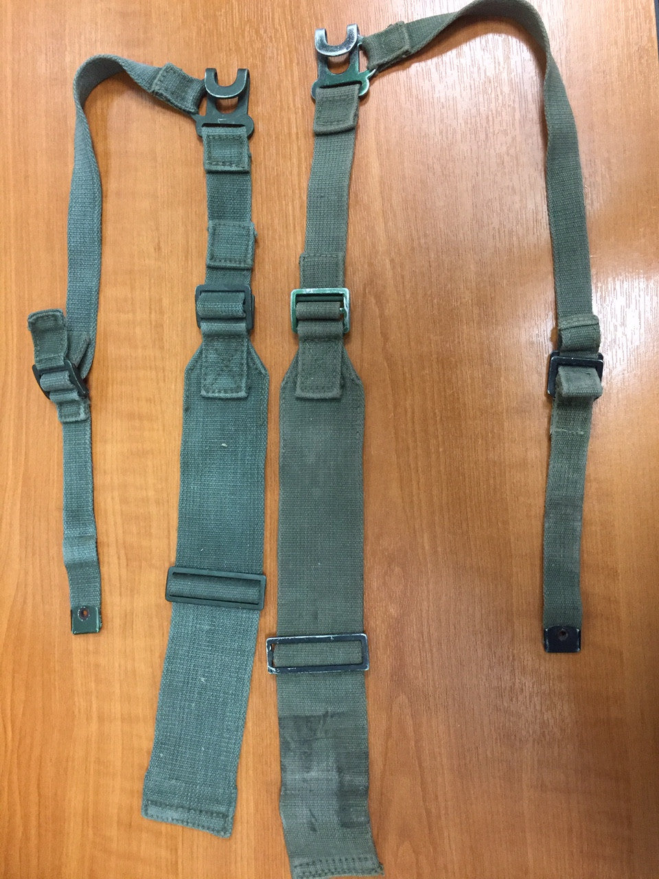 1944 WEBBING PARTS - Silvermans
 - 8