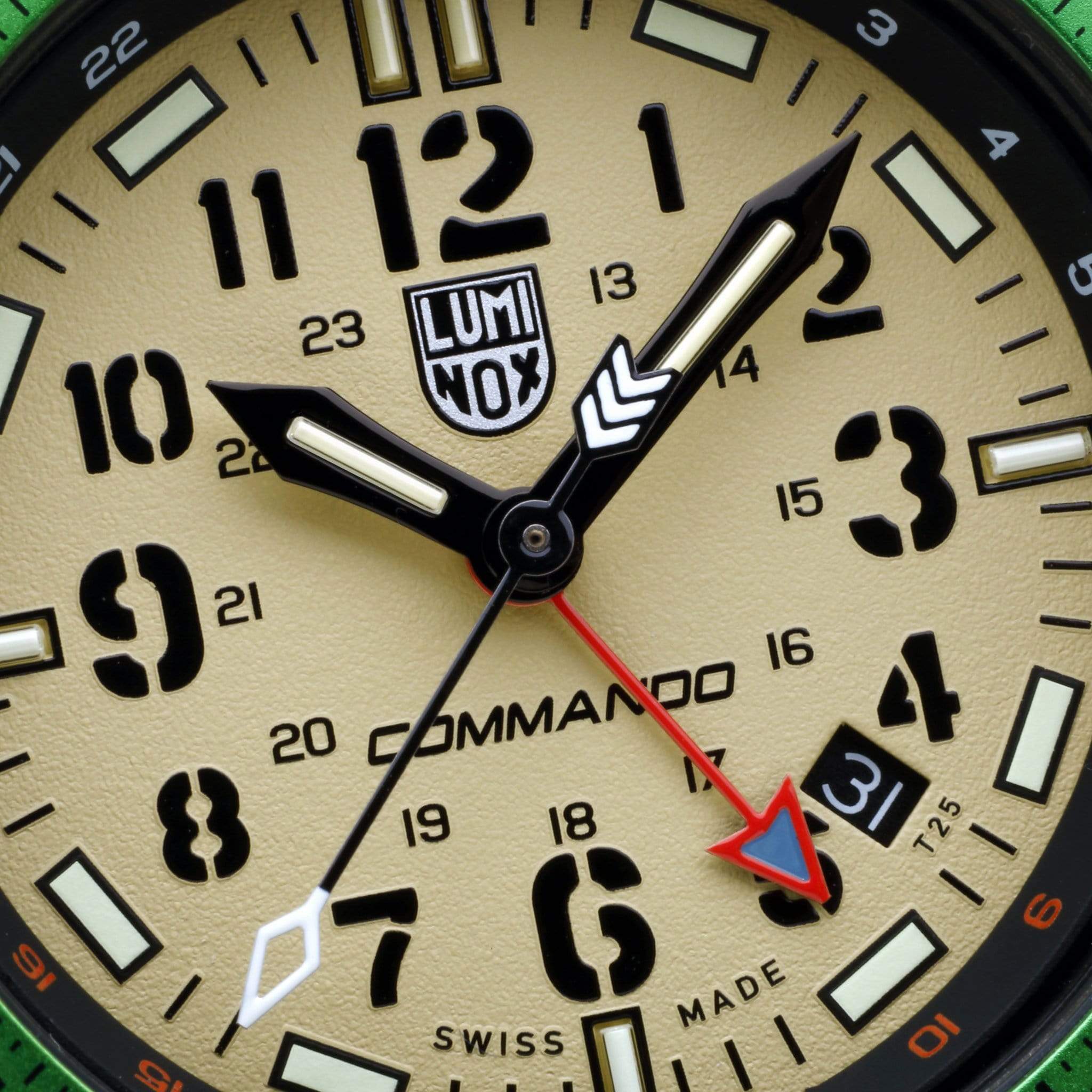 LUMINOX XL.3321 WATCH - DIAL DETAIL