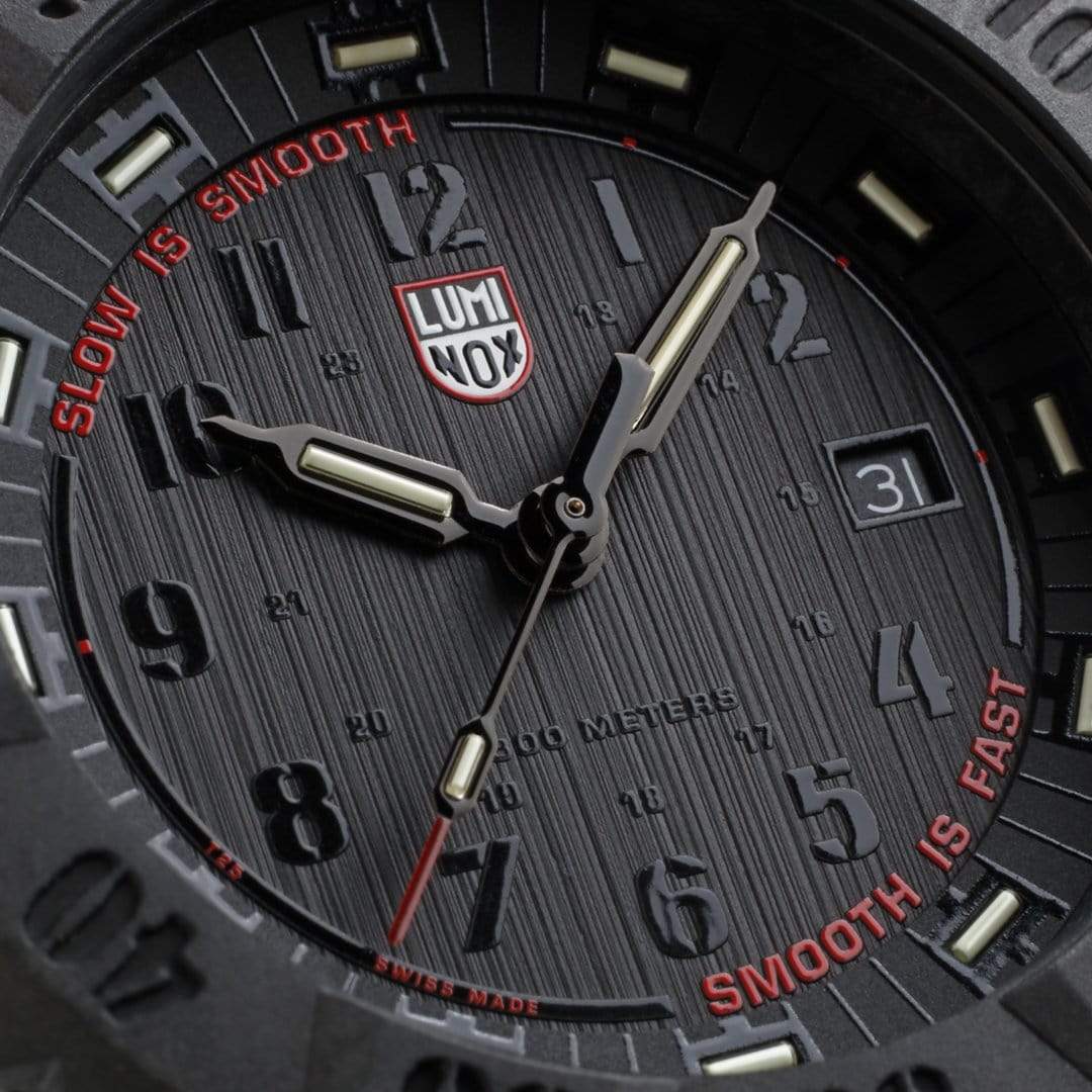 LUMINOX XS.3801.SIS.SET WATCH - DIAL DETAIL