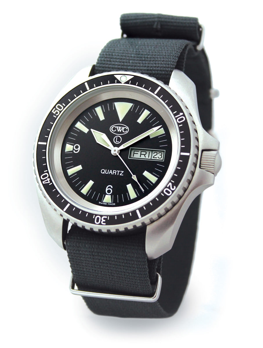 CWC QUARTZ DIVERS WATCH RN300-M QS120-DD