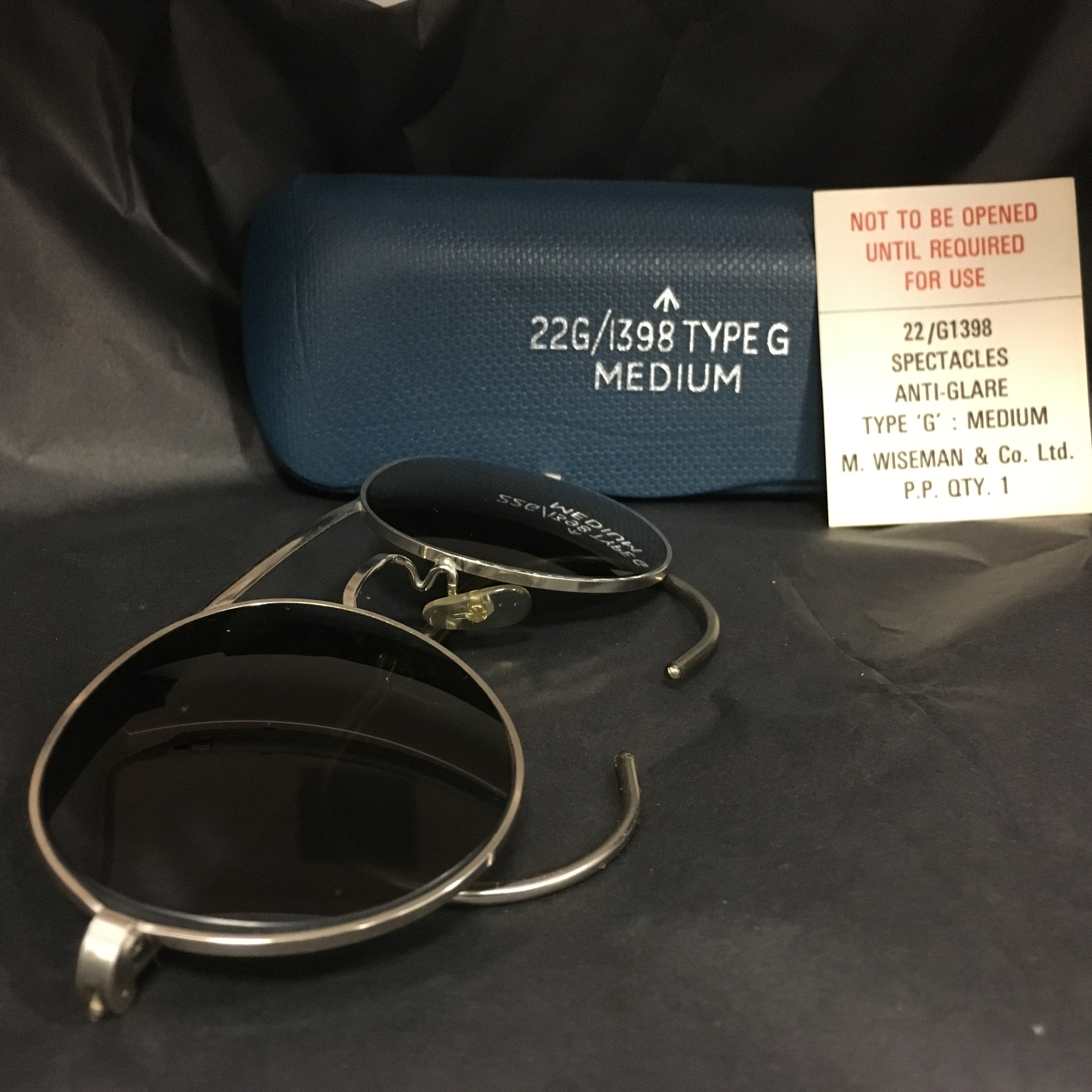 1960s BRITISH RAF SUNGLASSES M. WISEMAN