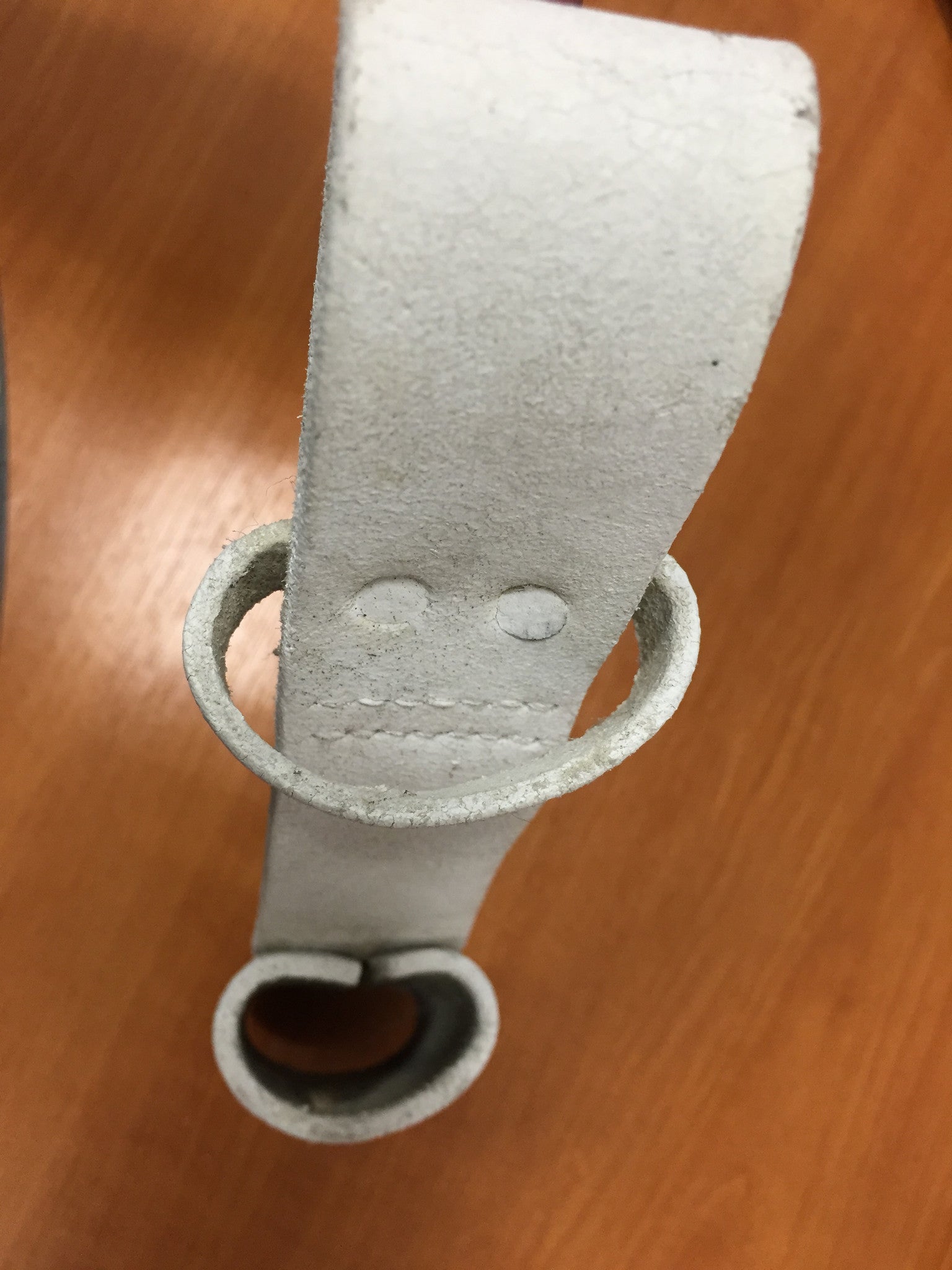 WHITE BUFF LEATH. BAYONET FROG - Silvermans
 - 3