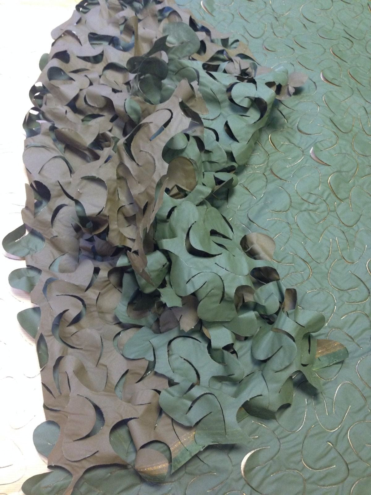 CAMMO COATED LEAFY SCRIM per m - Silvermans
 - 2